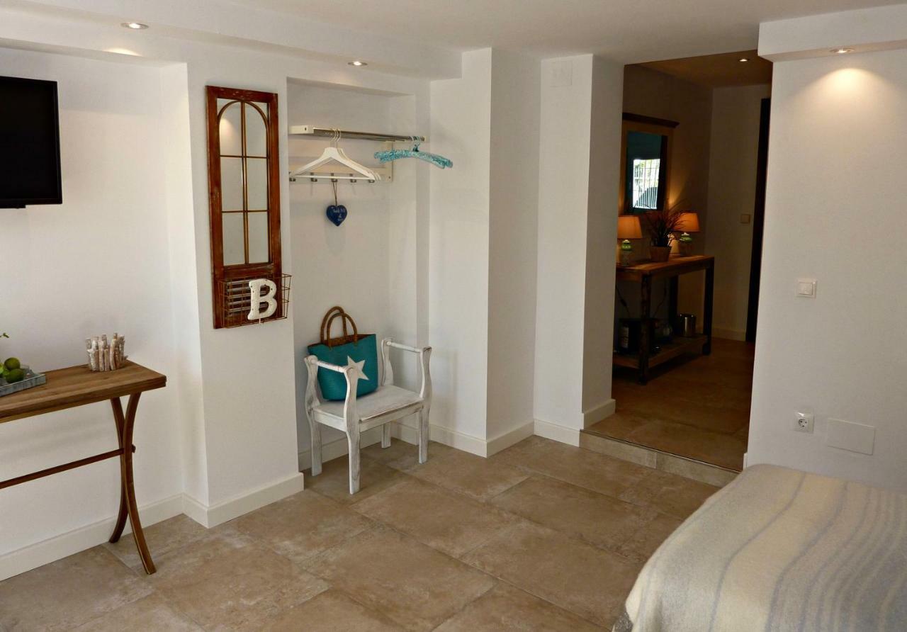 Villa Breeze Boutique Guest Rooms, Marbella Sitio de Calahonda 외부 사진