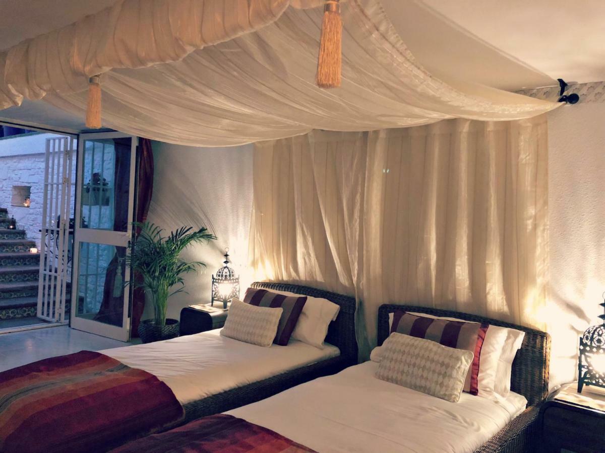 Villa Breeze Boutique Guest Rooms, Marbella Sitio de Calahonda 외부 사진